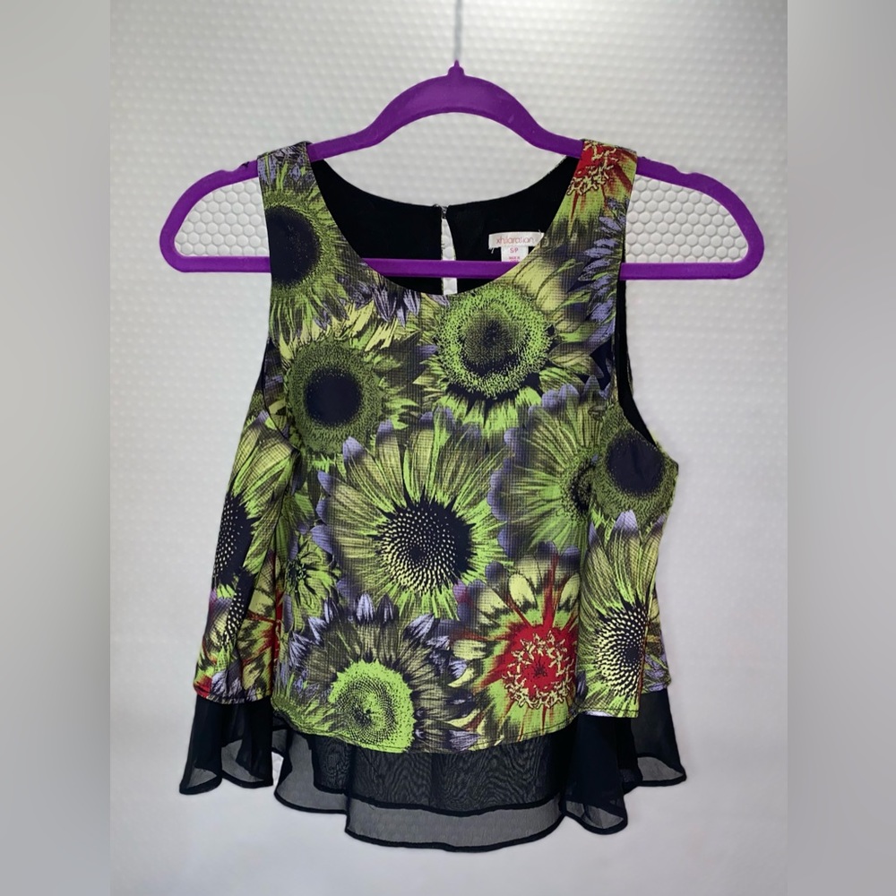 XHILARATION Sleeveless Green Sunflower Blouse with Sheer Bottom Size Small EUC